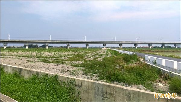 縣府所承租的水尾農場良田，在彰南產業園區開發案撤銷後，跟台糖的土地租約將提前解約，只租到4月30日。（記者張聰秋攝）