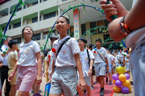 國小畢業典禮是許多人兒時的重要回憶。（文聖國小提供）