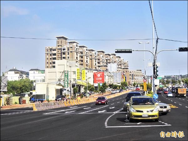 沙鹿向上路危險坡道快慢車道分隔 地方 自由時報電子報