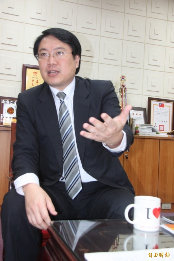 基隆市長林右昌民調倒數，他說會繼續努力，相信市民很快就看到不一樣的基隆（記者盧賢秀攝）