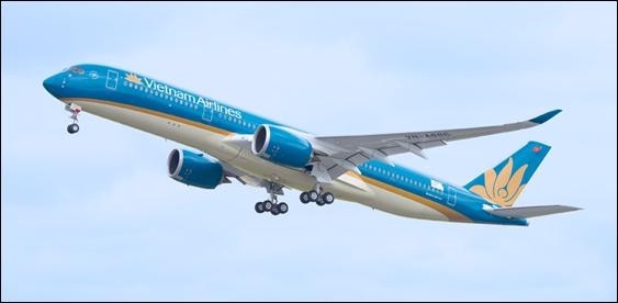 越南航空的首架A350 XWB完成塗裝，預計將在今年年中交機。（越南航空提供）