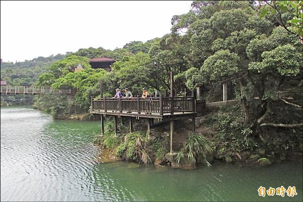 台灣好行「龍宮尋寶線」延駛到野柳，預計增列情人湖公園站。（記者盧賢秀攝）