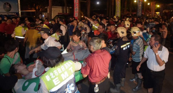八仙塵爆意外造成近500人受傷，奪走2人性命，至今仍有211人尚未脫離險境。（資料照，記者王敏為攝）