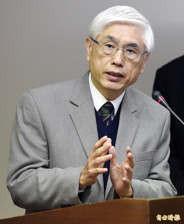 針對外界議論外籍醫師來台協助塵爆意外，是否能進行醫療行為，衛福部次長林奏延今下午表示，若教學醫院申請通過，擬由在台籍主治醫師監督下，允許外籍醫師的部分醫療行為。（資料照，記者陳志曲攝）