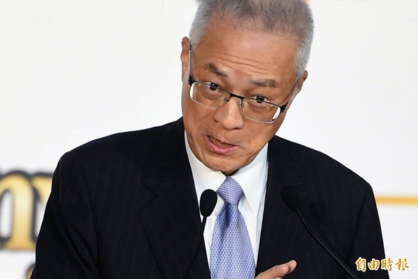吳敦義出席台灣美食展,老調重彈細數馬政府觀光政績,似乎將旅展舞台當作造勢大會。(資料照,記者張嘉明攝) 吳敦義出席台灣美食展,老調重彈細數馬政府觀光政績,似乎將旅展舞台當作造勢大會。(資料照,記者張嘉明攝)