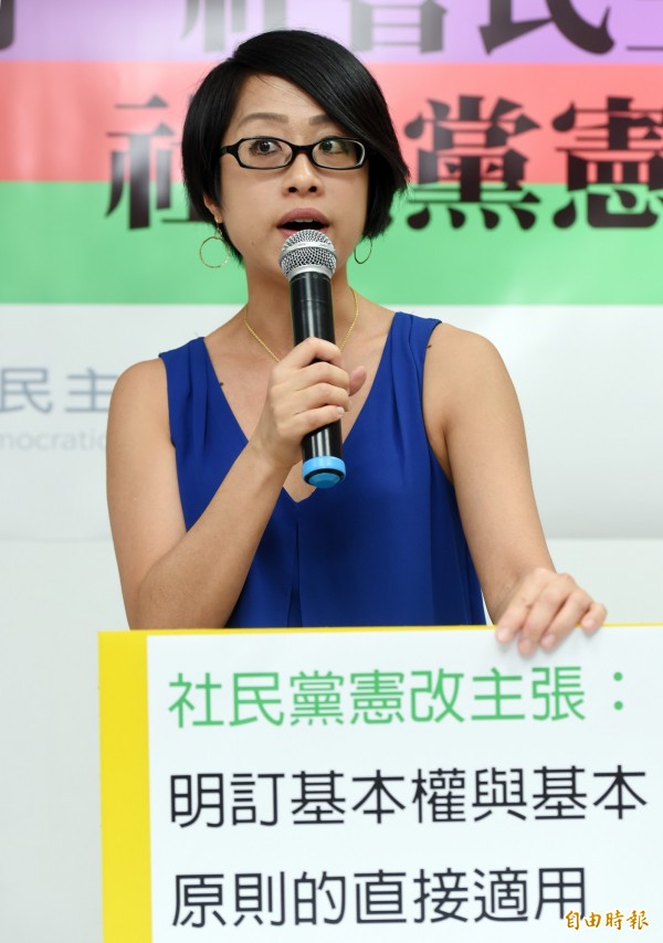 律師李晏榕，同時也是身為社民黨的中山松山區立委參選人。（資料照，記者羅沛德攝）