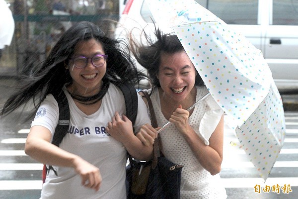 氣象局對彰化雲林發布大雨特報（資料照，記者劉信德攝）