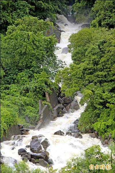 尖石降雨390毫米山溝變瀑布 地方 自由時報電子報