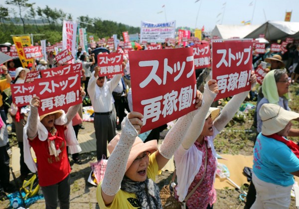日本今天將重啟鹿兒島川內核電廠1號機組，民眾抗議反對。（法新社）