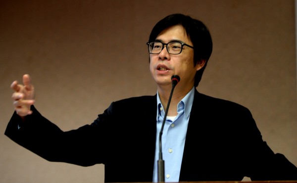 國防部對阿帕契案判決表示尊重,立委陳其邁批「有沒有搞錯啊?」(資料照,記者林正堃攝) 國防部對阿帕契案判決表示尊重,立委陳其邁批「有沒有搞錯啊?」(資料照,記者林正堃攝)