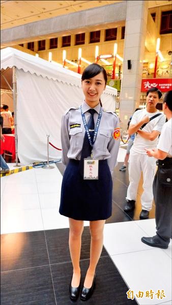 犯罪預防日藝人 女警成嬌點 社會 自由時報電子報