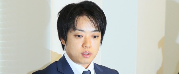 週刊爆料武藤貴也與一名19歲少年從事性交易。（圖片擷取自日本哈芬頓郵報）