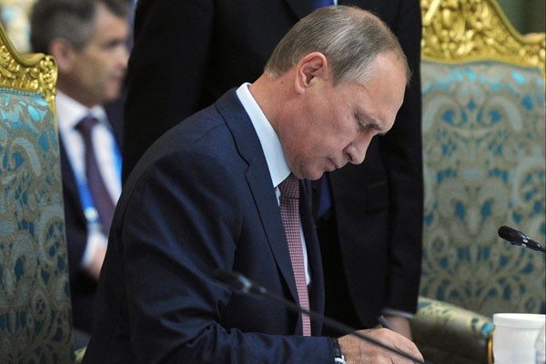 俄羅斯總統普廷十五日表示，會持續軍事支援敘國總統阿塞德。（美聯社）
