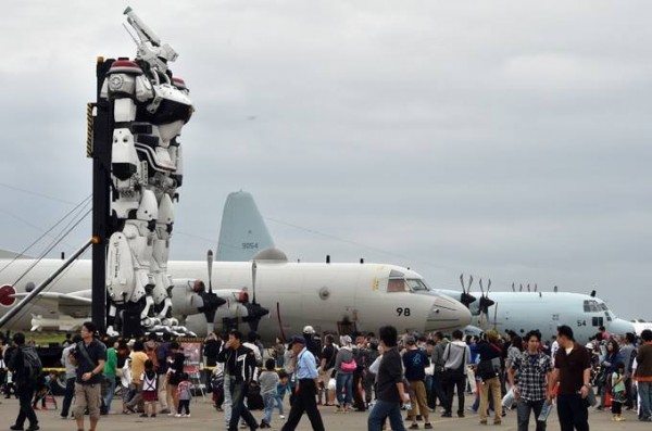 日本自衛隊基地驚見 機動警察 網友 新兵器 國際 自由時報電子報