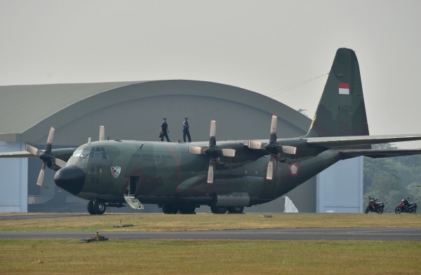 美軍一架C-130運輸機今墜毀於阿富汗查拉拉巴機場（Jalalabad Airport），至少造成10人死亡。（資料照，法新社）