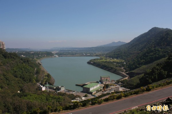 石門水庫是桃園市觀光重點區域。（市府提供）