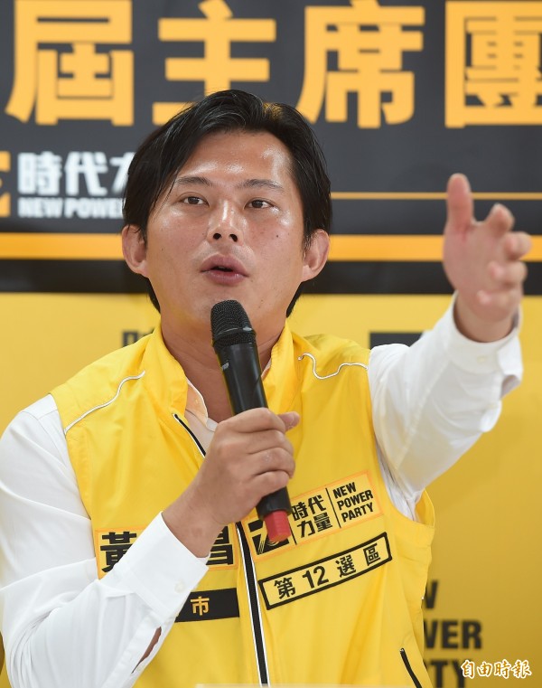 新北市長朱立倫宣布將帶職參選總統，黃國昌昨日在電視節目上表達他辭去中研院職位參選的原因。（資料照，記者廖振輝攝）