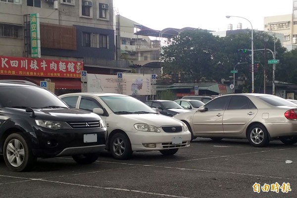 無牌車上路可追討牌照稅 燃料費 地方 自由時報電子報