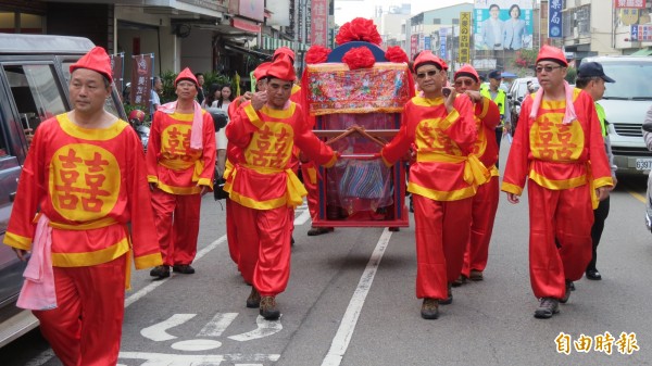 今天有一場古婚禮在南屯區舉行（記者蘇金鳳攝）