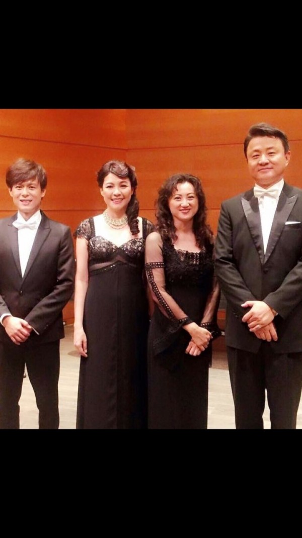丁一雷、郭洵清、楊元禔、戴源甫（由右至左）組成四重唱樂團Zeelandia Singers。（圖由張晏碩攝，楊元禔提供）