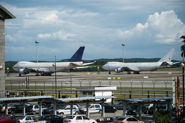 馬來西亞吉隆坡國際機場，有3架「波音747-200F型」飛機無人認領。（法新社）