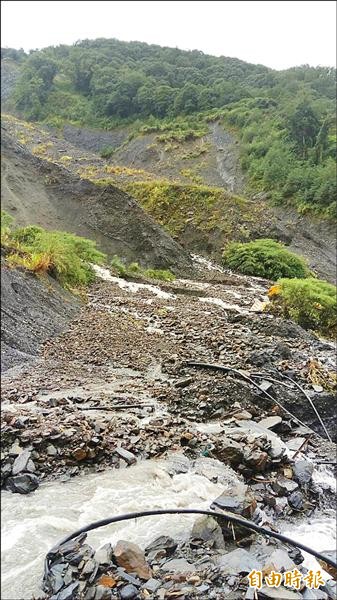 仁愛鄉投八十九線歷年災害不斷，尤其以翠巒至馬烈霸路段最嚴重，每到雨季經常柔腸寸斷。（記者佟振國攝）