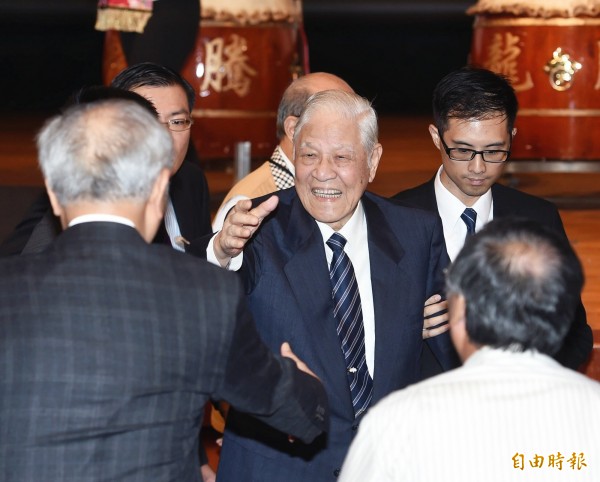 前總統李登輝日前因小中風住院11天，目前出院返家。（資料照，記者方賓照攝）