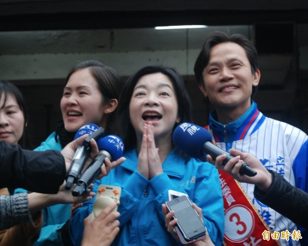 高婉倩對朱立倫隔空傳愛，嬌嗔「一起努力唷！」（記者張安蕎攝）