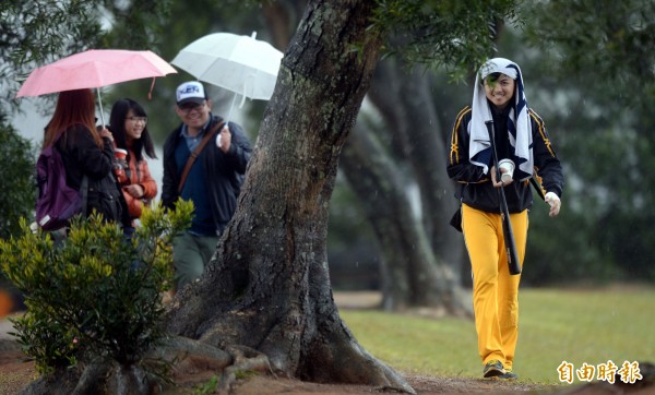 今全台因水氣增加、雲量增多，各地皆有雨。（資料照，記者林正堃攝）