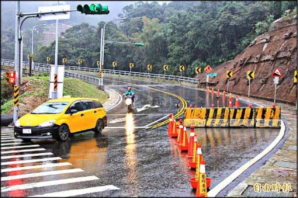 基福公路尾段拓寬工程已全線完工通車。（記者林欣漢攝）