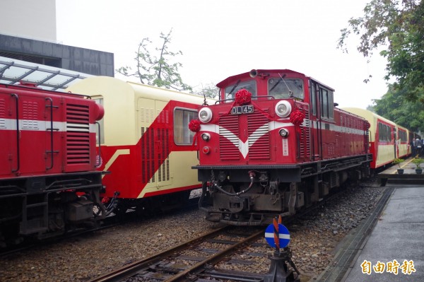 阿里山森林鐵路車票價格自民國85年實施迄今未曾調整，但農委會林務局今日宣布，為反映成本，自今年5月起將調漲。（資料照，記者王善嬿攝）