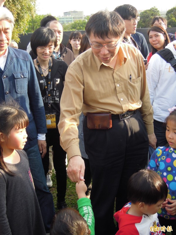 台北市長柯文哲認為小學5年級到6年級的孩子們是自己最忠誠的粉絲。（資料照，記者梁珮綺攝）