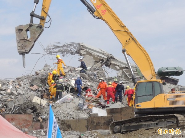 南台大地震傷亡慘重。（記者蔡清華攝）