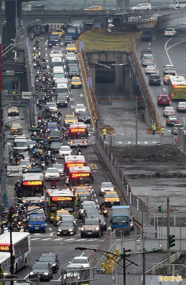 上班首日忠孝橋未塞車北市 感謝民眾提早出門 生活 自由時報電子報