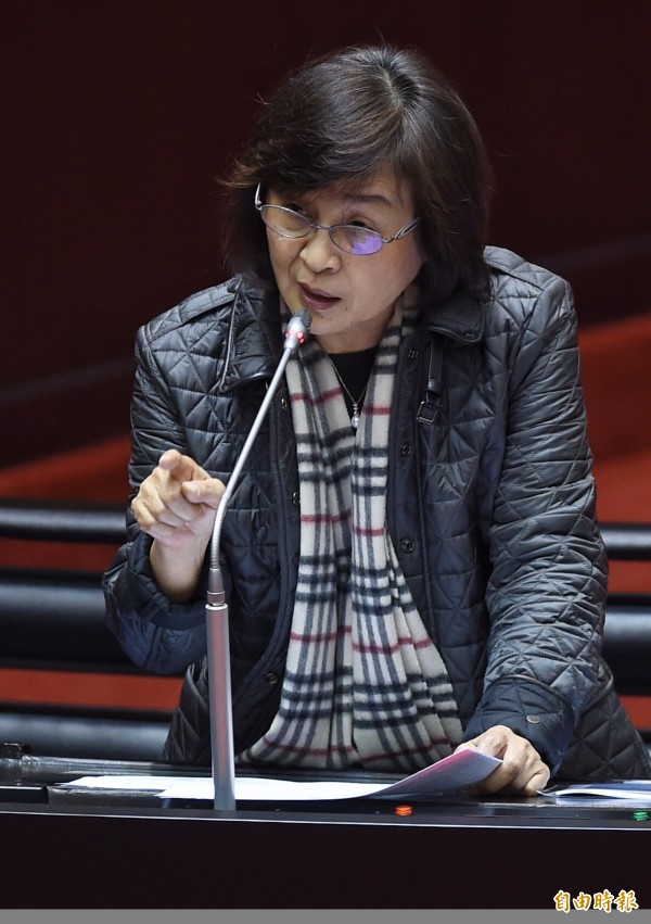 現任立委、前雲林縣長蘇治芬期盼能成立國家級管控中心,來監控台塑六輕。(資料照,記者劉信德攝) 現任立委、前雲林縣長蘇治芬期盼能成立國家級管控中心,來監控台塑六輕。(資料照,記者劉信德攝)