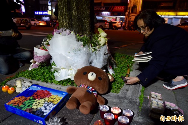 鍾年晃表示：「廉價的正義，不是正義。」而昨日劉小妹「小燈泡」的媽媽發表堅強發言，這也讓他有感而發地說：「如果受害者家屬都能冷靜看清問題本質，旁觀者為何不能呢？」（資料照，記者簡榮豐攝）