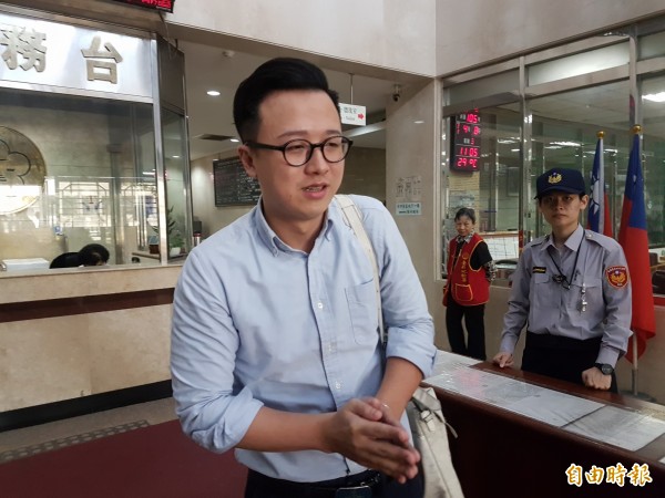 李正皓今到台北地檢署出庭。（記者錢利忠攝）