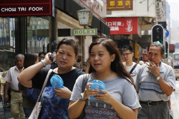 根據《HK Magazine》報導，香港政府統計處資料顯示，港人的男女比如今是每856名男性，對上1000名女性，這讓港女要找老公實在難上加難。（美聯社）