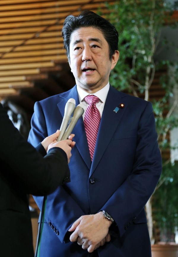 日本首相安倍晉三，原打算在本屆國會就通過TPP案，卻因被在野指控黑箱協議，正陷入僵局。（法新社）