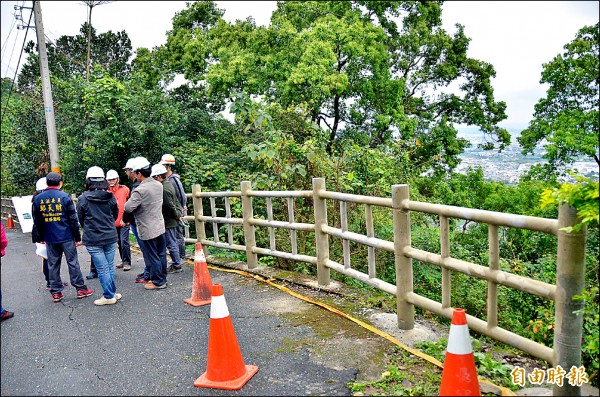 吉安鄉公所爭取預算進行楓林步道設施維護改善，預計月底完工。
（記者王錦義攝）