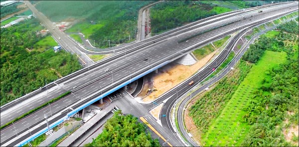 古坑交流道4月25日12時起開放通車。（高公局提供）