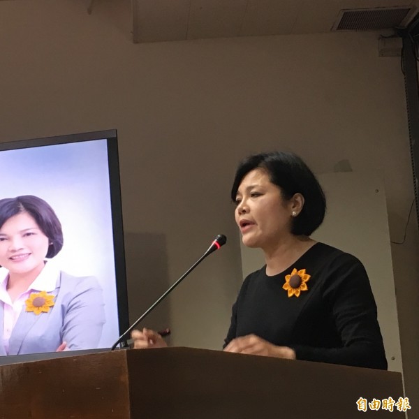 立委張麗善批食農法是民進黨立委打臉新政府。（記者林彥彤攝）