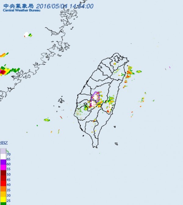 氣象局對「南投縣、雲林縣、嘉義縣」發布大雷雨即時訊息。（圖擷取自中央氣象局）