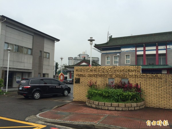 鄭捷伏法後遺體送到桃園，冰存中壢殯儀館。（記者李容萍攝）