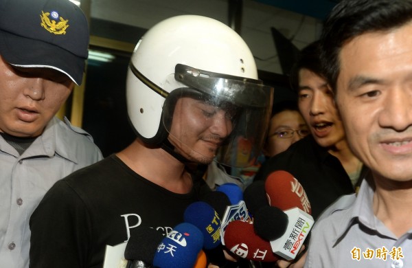 男子郭彥君去年在台北捷運隨機砍傷4人，高院今改判郭12年重罪。（資料照，記者林正堃攝）