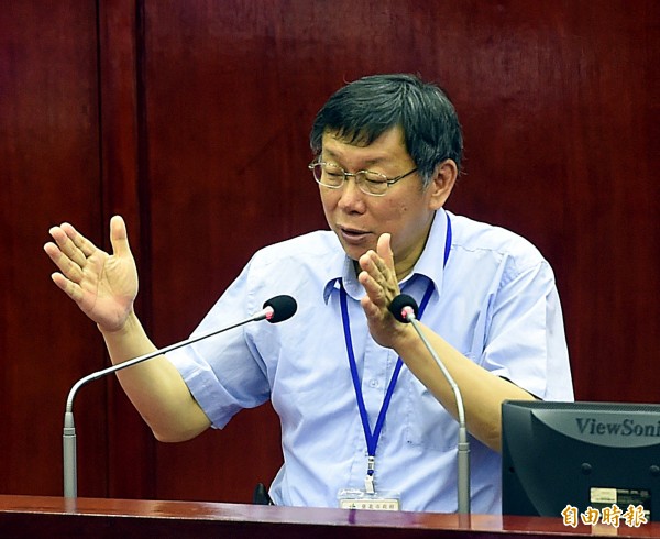 台北市長柯文哲上任後，傳出有不少員工離職，但據北市議員李建昌指出，市府職工存在超額的問題。（資料照，記者方賓照攝）