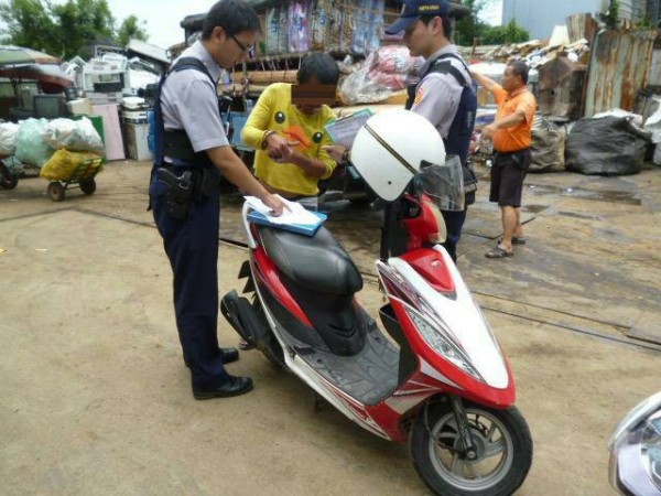 徐姓男子想賣贓車被警方查獲。（記者周敏鴻翻攝）