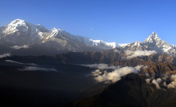 美國學者認為，位於中國、尼泊爾、印度等國家邊境喜馬拉雅山山脈的「里亞西斷層」，具有爆發芮氏規模8.0地震的潛力。（法新社）