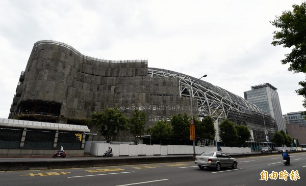 台北大巨蛋何去何從，北市府今天將向市議會報告。（資料照，記者方賓照攝）