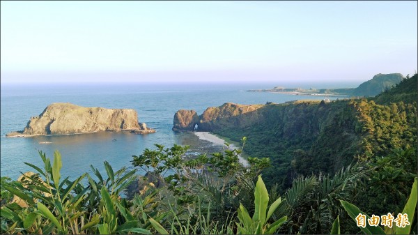 綠島是觀光勝地，衍生出許多非法民宿，縣府將清查開罰。（記者黃明堂攝）